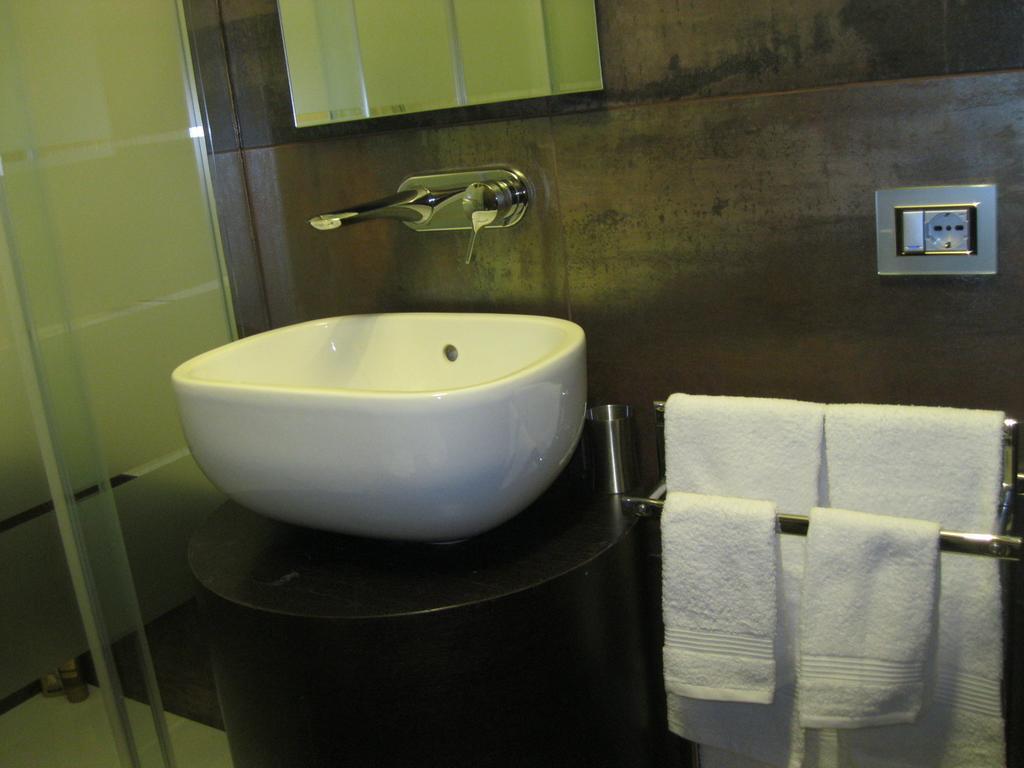A14 Business Suite Sesto San Giovanni Room photo